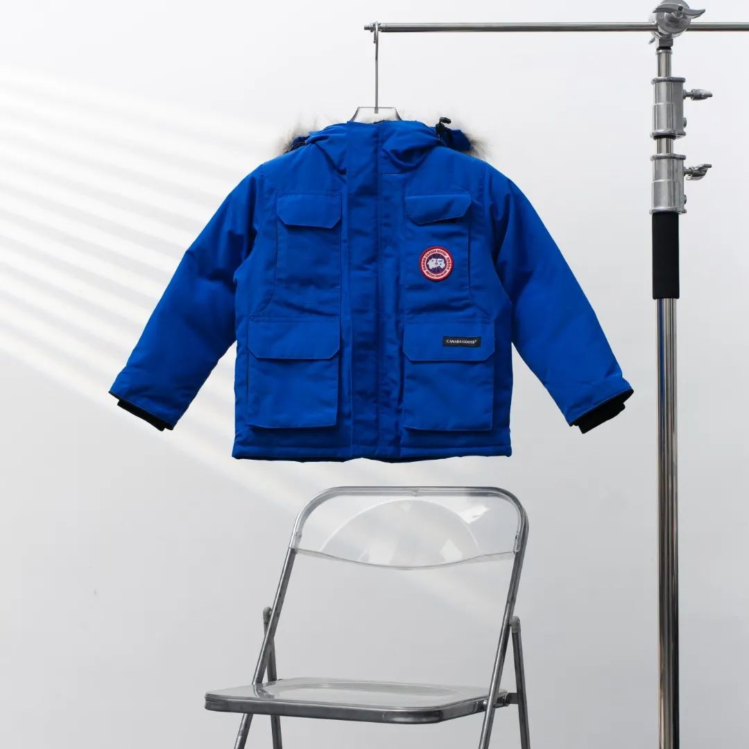 P660 CANADA GOOSE丨Canada Goose C08 children's clothing, children's hooded down jacket Color: sky blue Size: 110-160